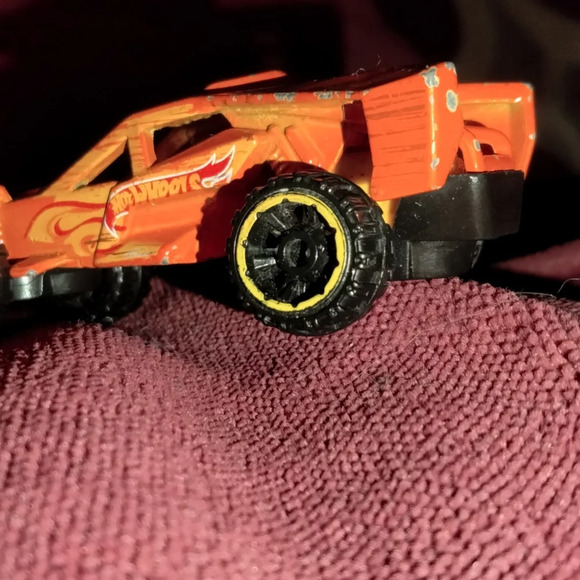 Screw cork dune buggy hotwheels - Picture 3 of 10